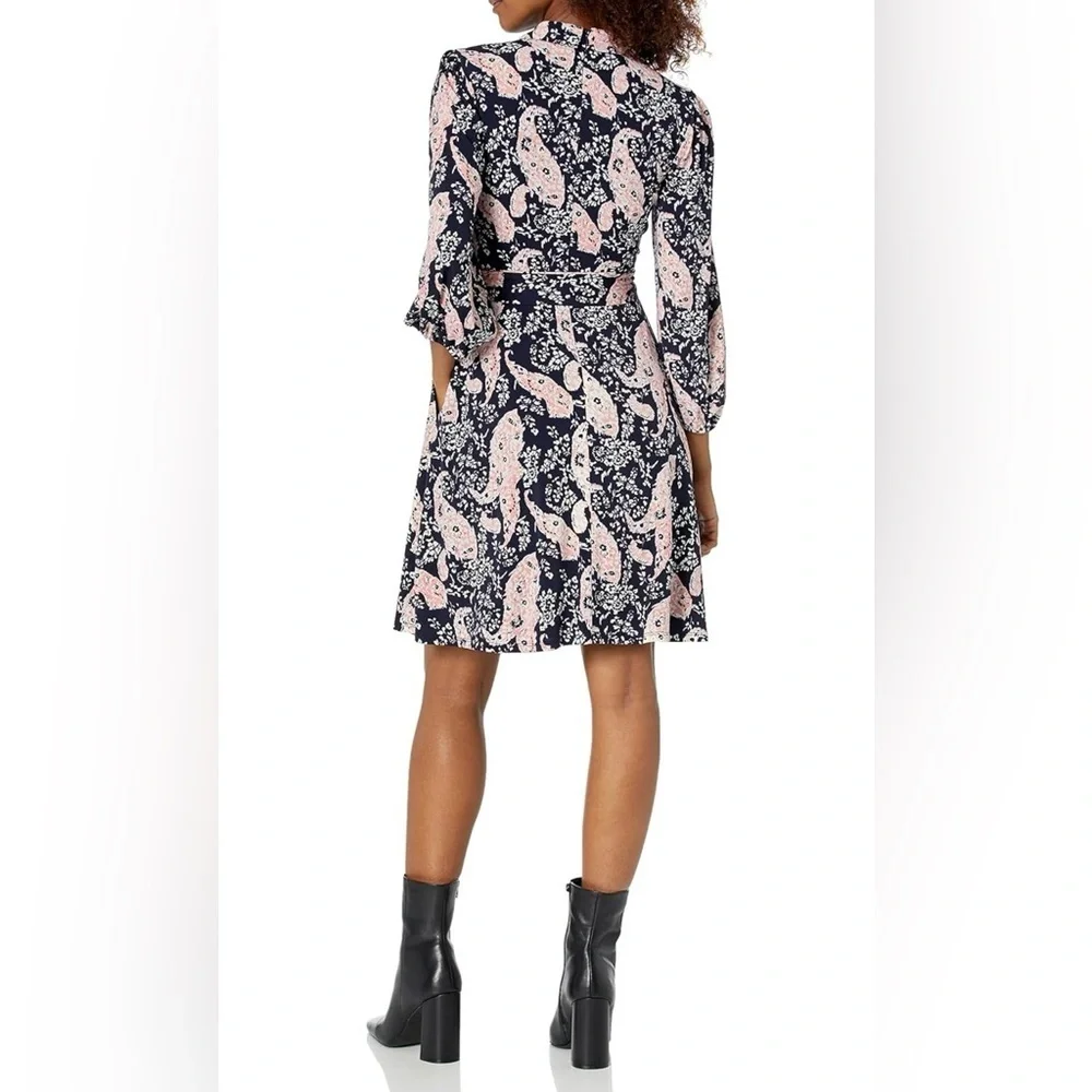 Vince Camuto Women's Collared V-Neck Knee Length Wrap Dress - Picture 2 of 7